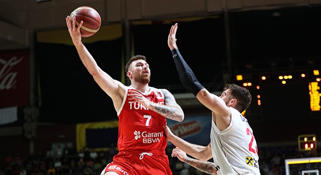 A Milli Erkek Basketbol Takımı, Sırbistan'da kaybetti