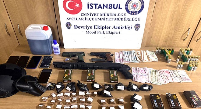 Avcılar'da uyuşturucu operasyonu: 2 gözaltı
