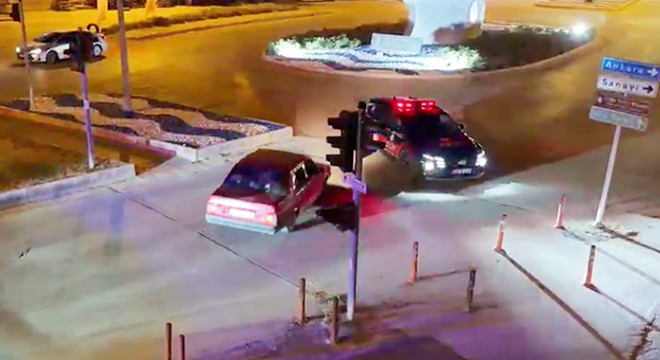 'Dur' ihtarına uymayıp kaçan ehliyetsiz sürücü yakalandı