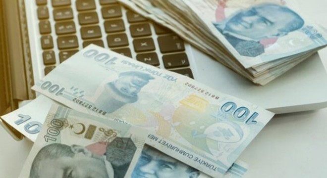 'Evde ek iş' tuzağıyla 42 kişiyi dolandırdı