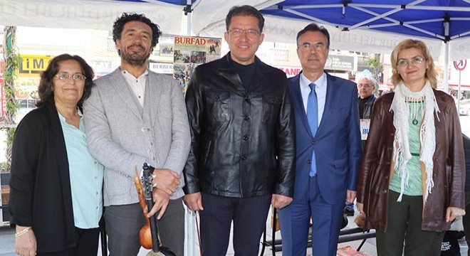 'Geçmişten geleceğe çalgı tasarım' sergisi
