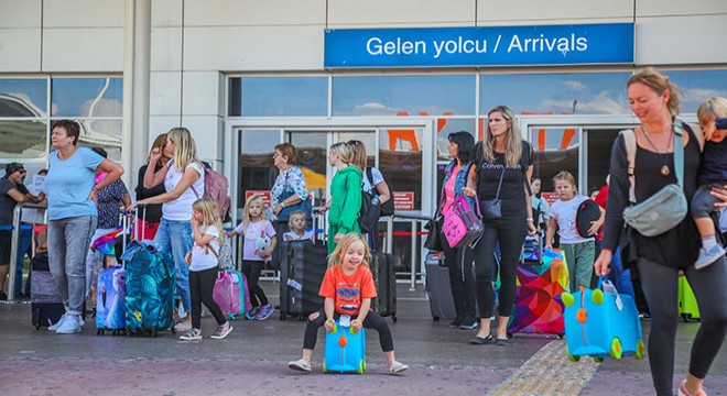'İspanya'daki açlık grevi Antalya'ya örnek olsun'