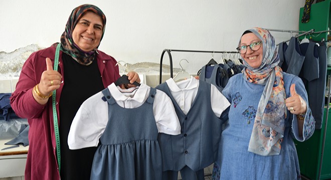 'Okulumuzun Kıyafetini Okulumuzda Üretiyoruz' projesi