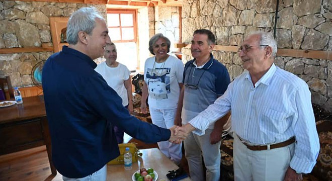 'Yaşlı Dostu Kepez' için gönüllülerle el ele