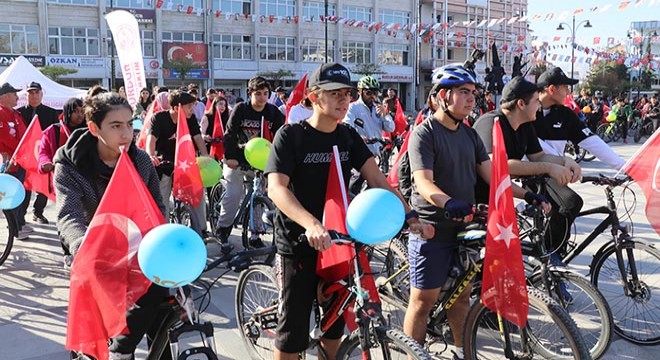 100 öğrenciyle 100'üncü yıl bisiklet turu
