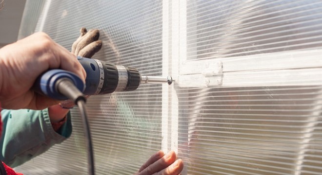 4 mm Polikarbon Levha Fiyatları - Dayanıklılık ve Şeffaflık