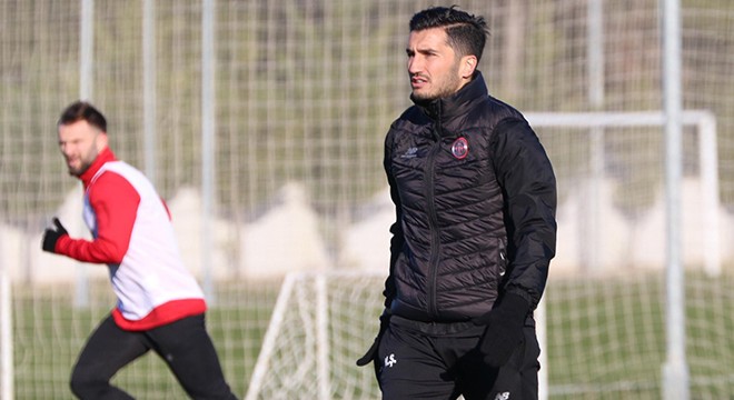 4 yeni takviye yapan Antalyaspor, Beşiktaş'ı yenmeyi hedefliyor