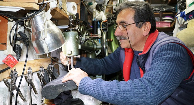 41 yıllık ayakkabı ustası; Okullarda eleman yetiştirilmeli