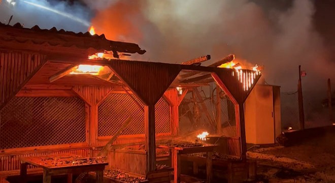6 restoran alev alev yandı: 3 yaralı