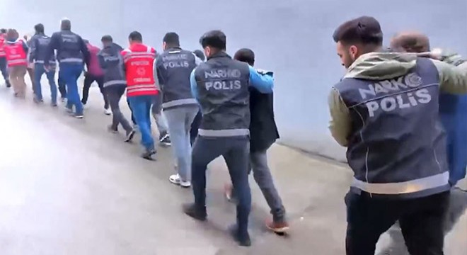69 ilde uyuşturucu satıcılarına operasyon: 381 tutuklama