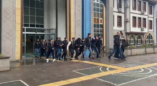 81 ilde 16 bin kişiyi dolandıran şebeke çökertildi