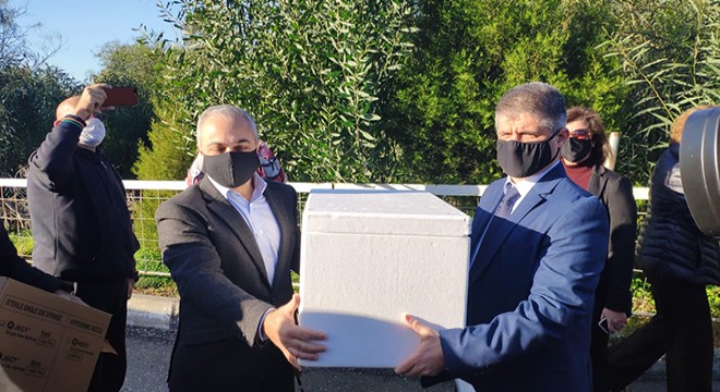 AB'den KKTC’ye 1080 dozluk Pfizer Biontech aşısı