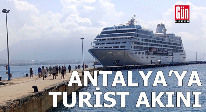 ABD'li turistler, kruvaziyerle Alanya'ya geldi
