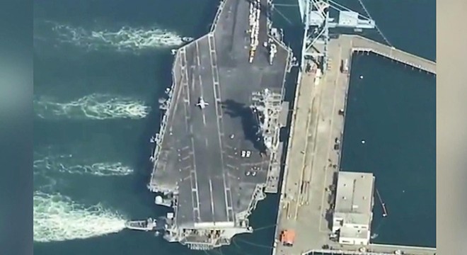 ABD'nin USS Nimitz uçak gemisi 11 ay sonra ülkeye döndü