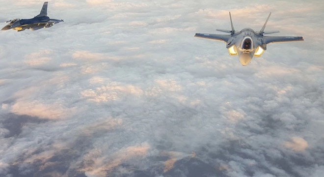 ABD'ye ait F-16 savaş uçağı düştü
