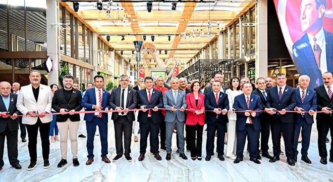 AGC'den Cumhuriyet sergisi