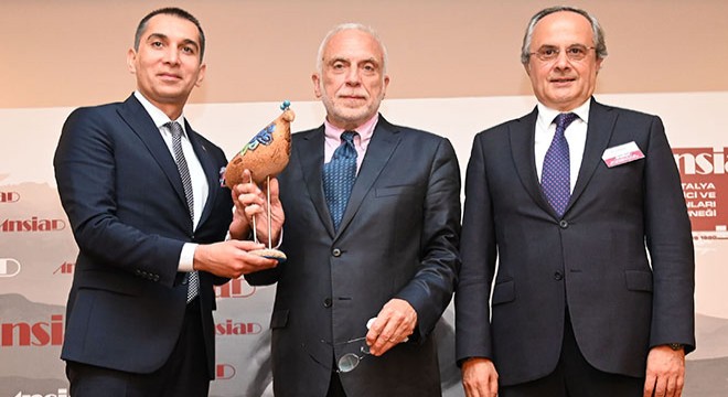 ANSİAD'ın konuğu Özel oldu