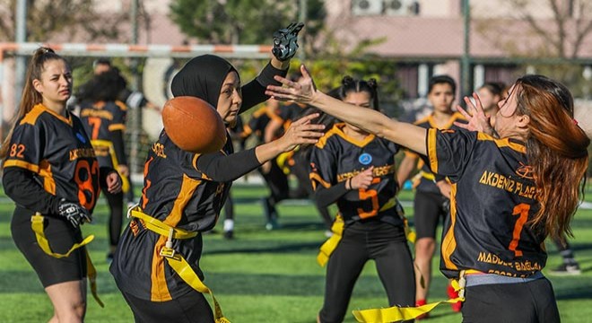 AÜ Flag Futbol Takımı'ndan pandemi sonrası ilk antrenman