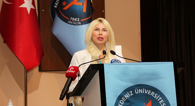 AÜ Tıp Fakültesi'nde ilk ders heyecanı
