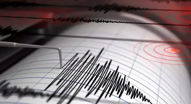 Afganistan'da 6 büyüklüğünde deprem