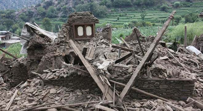 Afganistan'daki depremde ölü sayısı 2 bin 205'e yükseldi