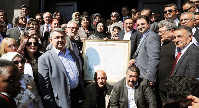 Afyonkarahisar, Vali Çiçek'i uğurladı