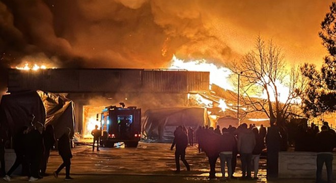 Afyonkarahisar'da fabrika yangını
