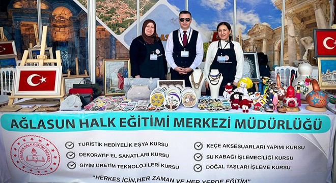 Ağlasun'un el emeği ürünleri görücüye çıktı