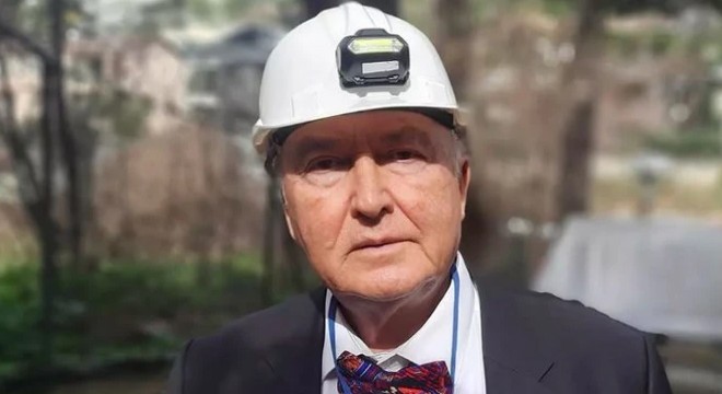 Ahmet Ercan'dan uyarı: 'En az iki deprem kaçınılmaz'