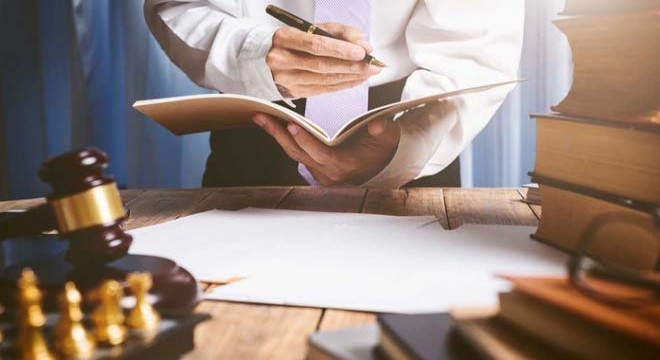 Akademik Disiplin Davaları: Süreç, Nedenler ve Haklar