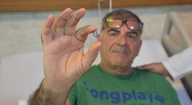 Akciğerinden diş implantı çıktı