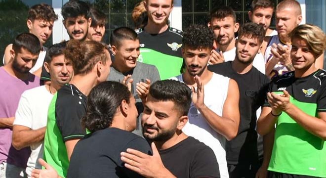 Akhisarsporlu Berat Onur da Antalyaspor'da
