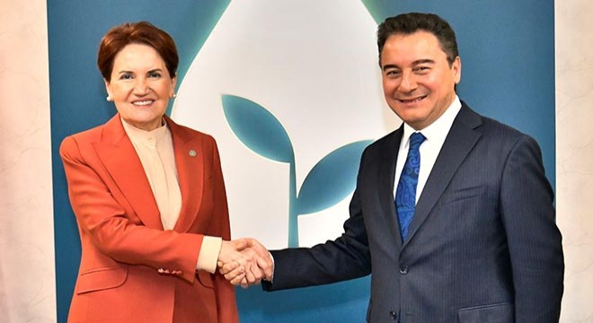 Akşener, Babacan'ı ziyaret etti