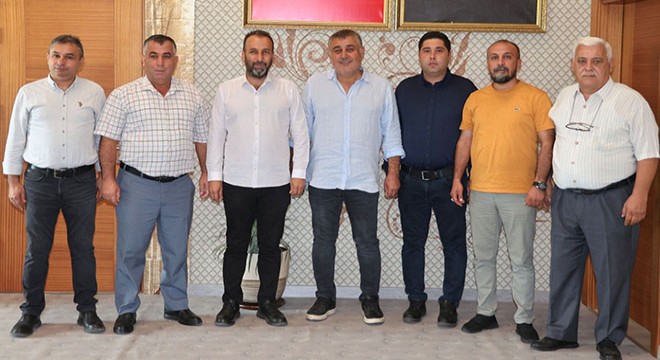 Aksu'da CHP'li 6 meclis üyesi istifa etti