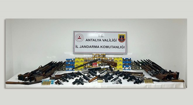 Aksu'da ruhsatsız silah operasyonu; 22 gözaltı