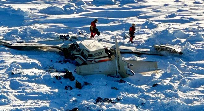 Alaska'da kaybolan uçaktaki 10 kişi hayatını kaybetti