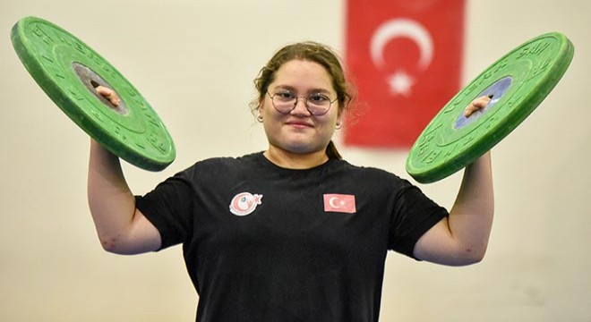 Aleyna, bronz madalya kazandı
