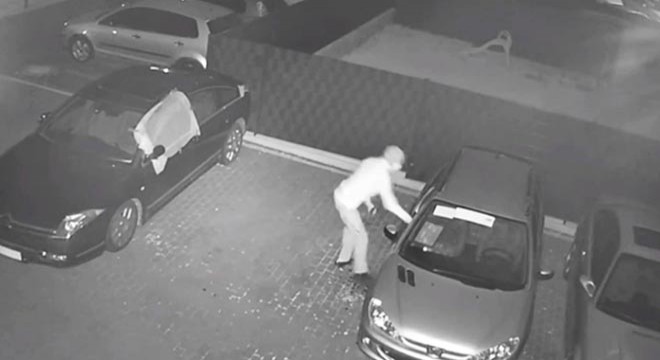 Almanya'da Türk gurbetçinin otogalerisi kundaklandı