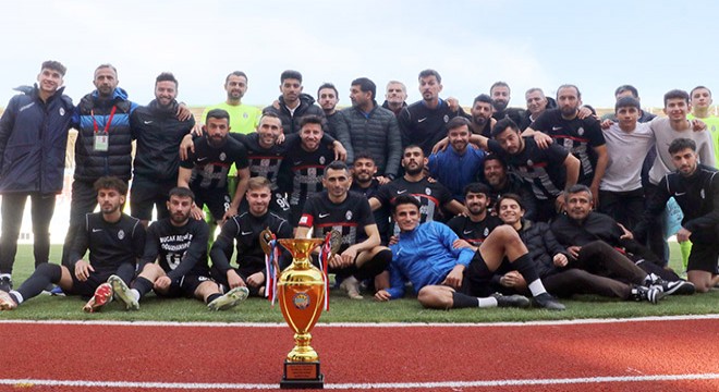 Amatör Küme'de Bucak şampiyon oldu