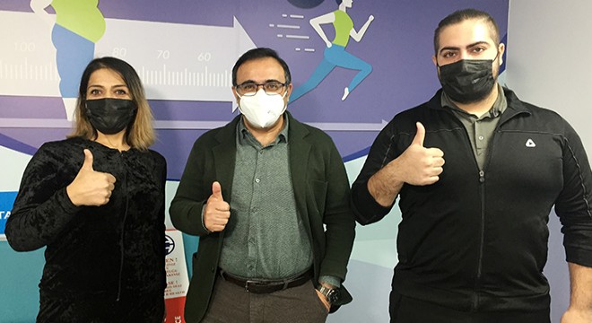 Anne ve oğlu, 'tüp mide' ameliyatıyla 140 kilo zayıfladı