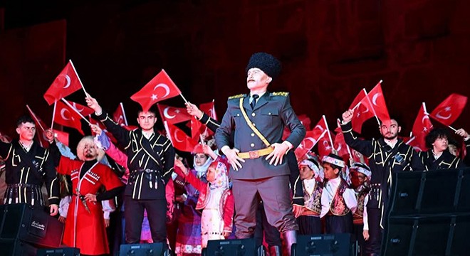 Antalya Aspendos'ta Gençlik ve Spor Gösterisi