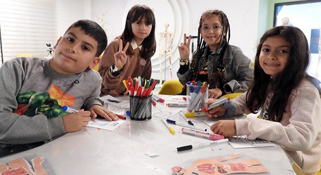 Antalya Bilim Merkezi'nden öğrencilere bilimsel tatil