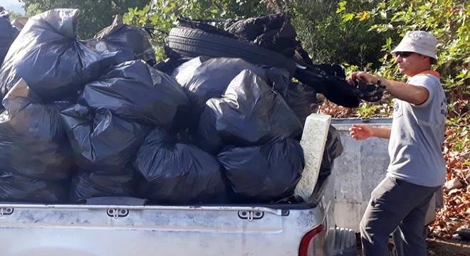 Antalya Kemer'de temizlik çalışmaları