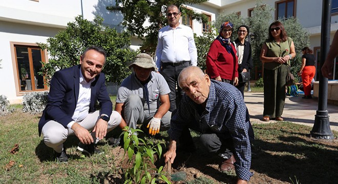 Antalya Şefkat ve Huzurevi'nde, Dünya Yaşlılar günü kutlandı