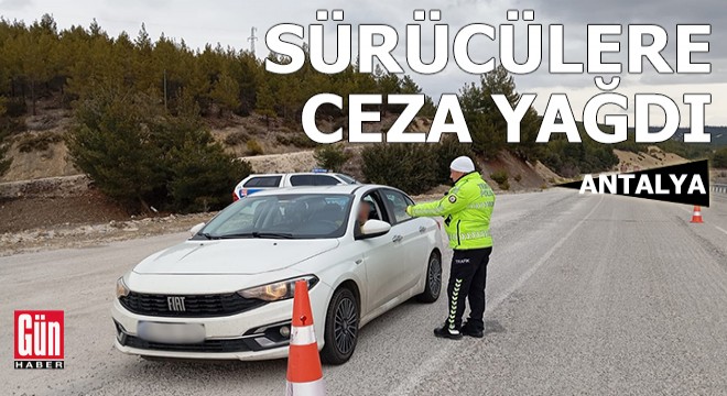 Antalya'da 17 bin 987 araç sürücüsüne ceza