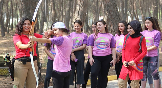 Antalya'da 300 bin öğrenci gençlik kamplarında olacak