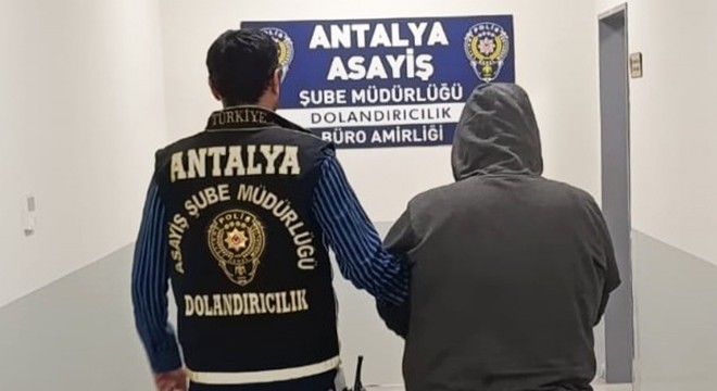 Antalya'da 32 milyon lira dolandıran şüpheli tutuklandı