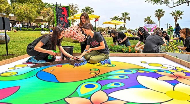 Antalya'da 'Çiçek Desenleri Günleri' başladı