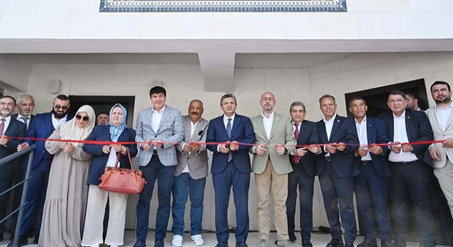 Antalya'da Gurbet Göncü Camii, dualarla hizmete açıldı