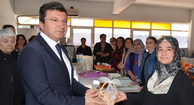 Antalya'da Kaymakam Şahin, Kadınlar Günü'nü kutladı